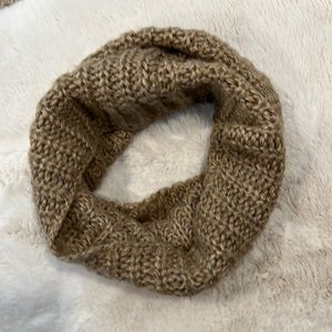H&M brown knitted infinity scarf
